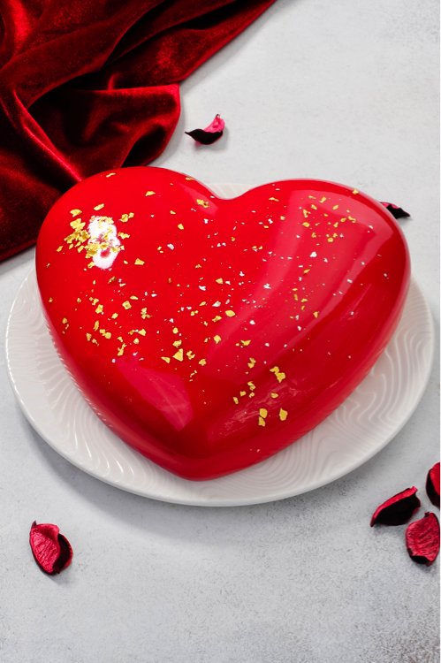 Торт «Вишневое сердце» от кондитерской «Сладкий экспресс»